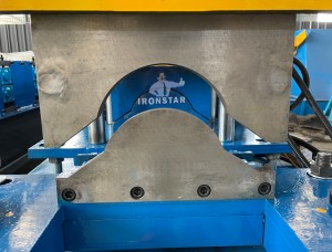 Ridge cap roll forming machine